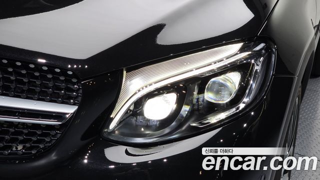 Mercedes-Benz GLC-Class 2019 — photo 8
