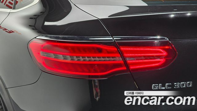 Mercedes-Benz GLC-Class 2019 — photo 9