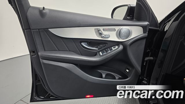Mercedes-Benz GLC-Class 2019 — photo 14