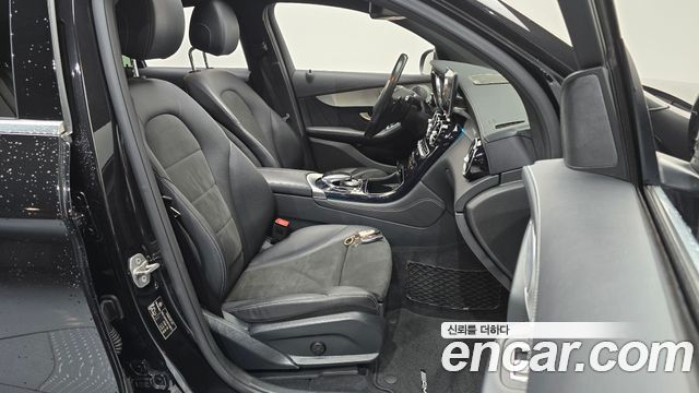 Mercedes-Benz GLC-Class 2019 — photo 16