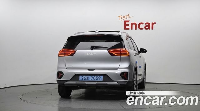 Kia Niro 2023 — photo 4