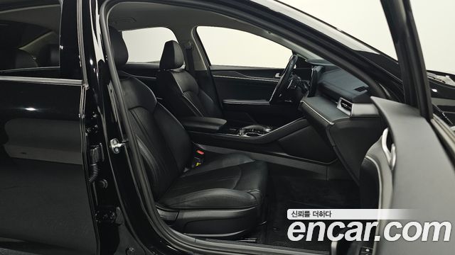 Kia K5 2023 — photo 13