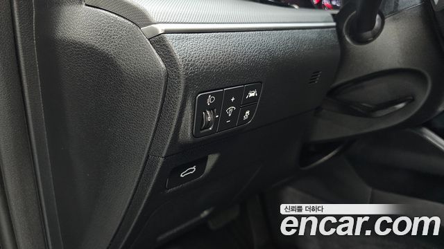 Kia K5 2023 — photo 23