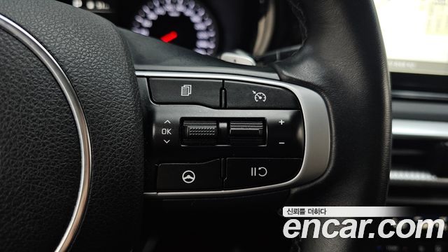 Kia K5 2023 — photo 28