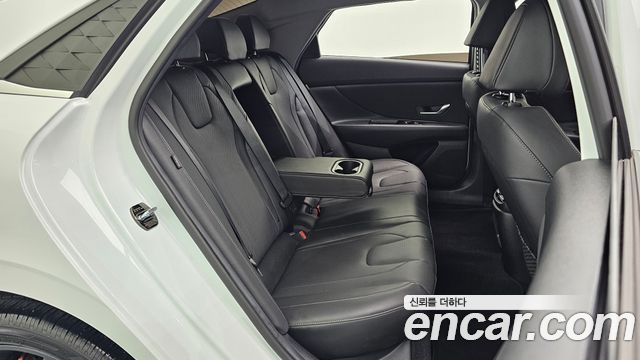 Hyundai AVANTE 2026 — photo 17