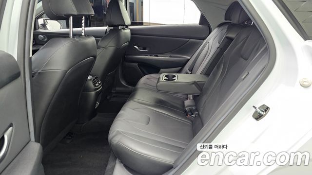 Hyundai AVANTE 2026 — photo 18
