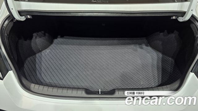 Hyundai AVANTE 2026 — photo 30