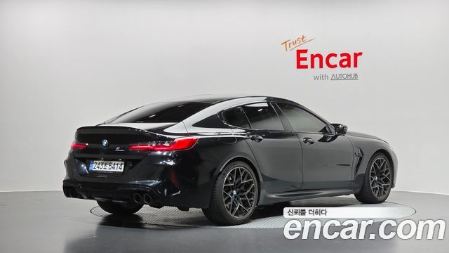 BMW M8 2021 — photo 2