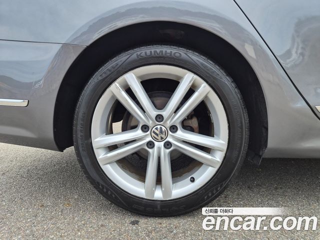 Volkswagen Passat 2015 — photo 8
