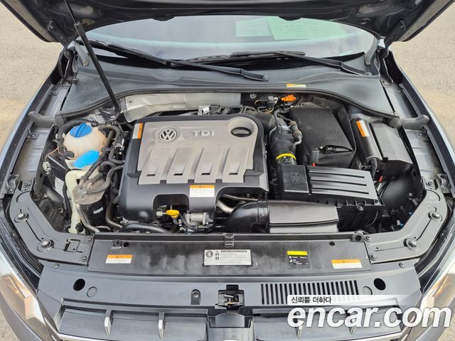 Volkswagen Passat 2015 — photo 9