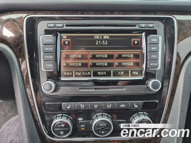 Volkswagen Passat 2015 — photo 11