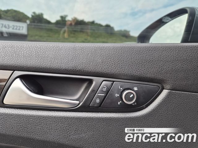 Volkswagen Passat 2015 — photo 16