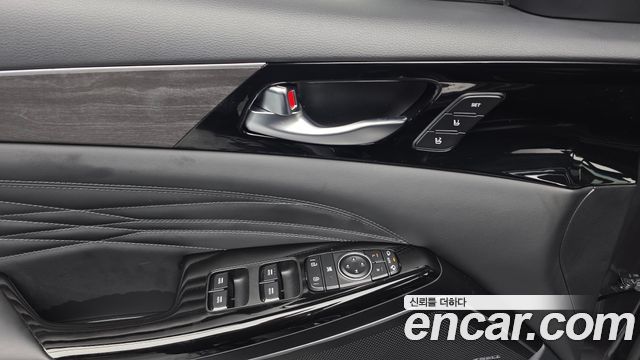 Kia K7 2020 — photo 28