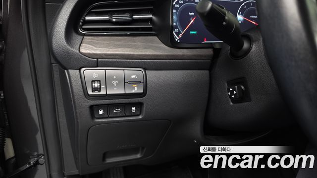 Kia K7 2020 — photo 32