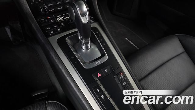 Porsche 911 2017 — photo 12