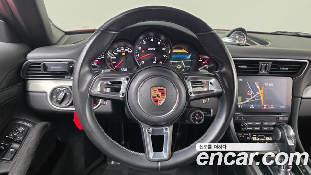 Porsche 911 2017 — photo 19