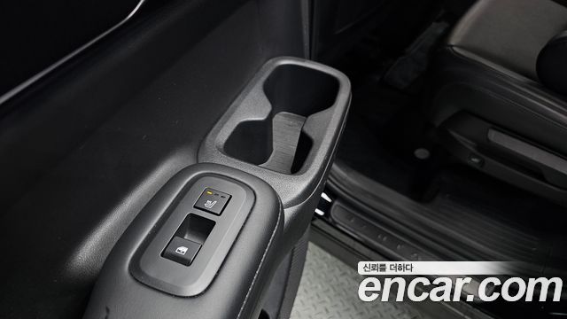 Hyundai Santafe 2024 — photo 30