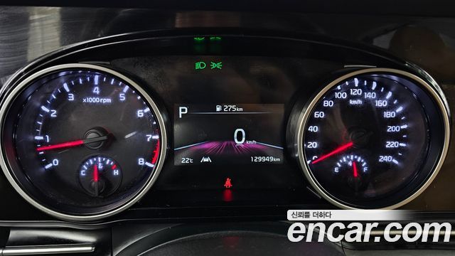 Kia Canival 2023 — photo 11