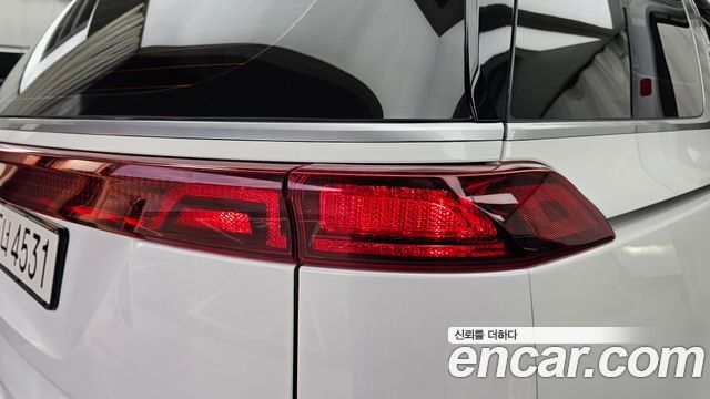 Kia Canival 2023 — photo 9
