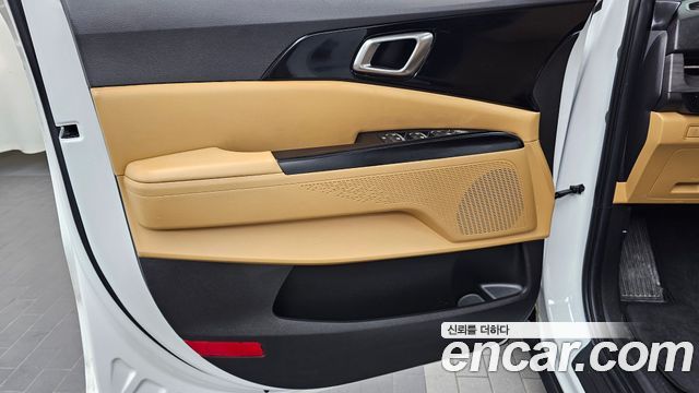 Kia Canival 2023 — photo 14