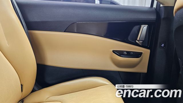 Kia Canival 2023 — photo 15