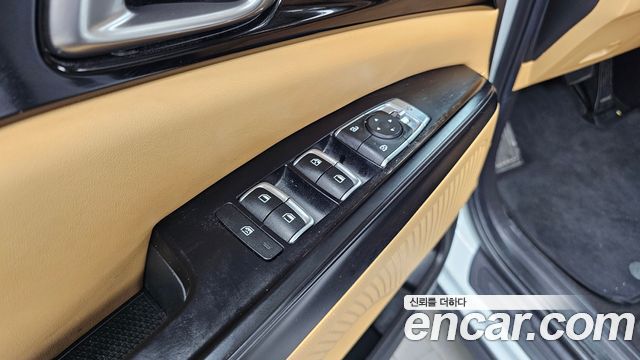 Kia Canival 2023 — photo 27