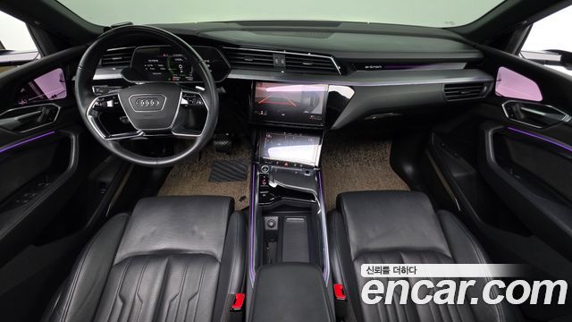 Audi e-tron 2021 — photo 7