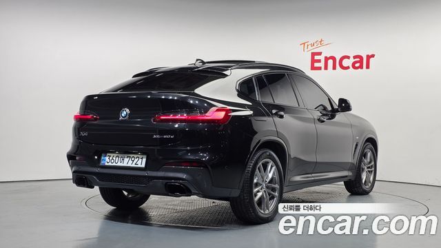 BMW X4 2020 — photo 2