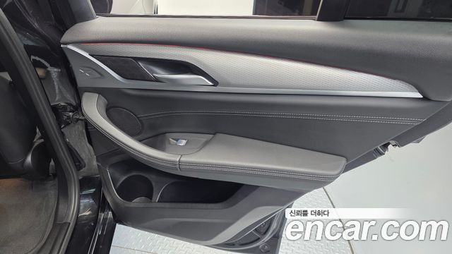 BMW X4 2020 — photo 15