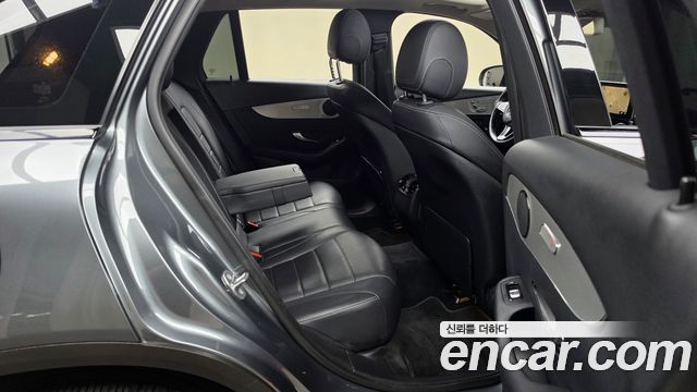 Mercedes-Benz GLC-Class 2019 — photo 17