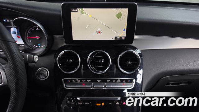 Mercedes-Benz GLC-Class 2019 — photo 18