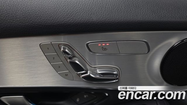 Mercedes-Benz GLC-Class 2019 — photo 31