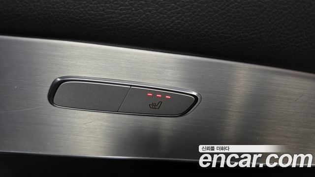 Mercedes-Benz GLC-Class 2019 — photo 33