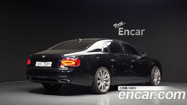 Bentley Flying Spur 2015 — photo 2