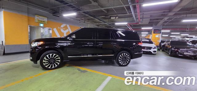 Lincoln Navigator 2022 — photo 5