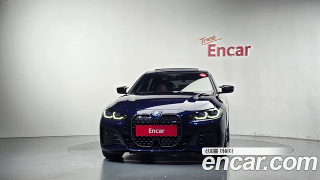 BMW i4 2022 — photo 3