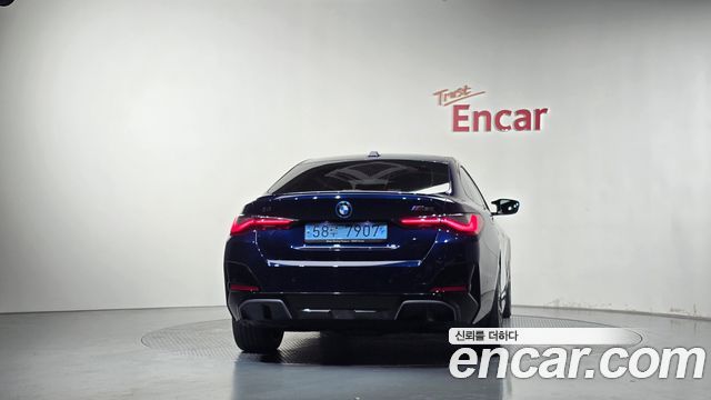 BMW i4 2022 — photo 4