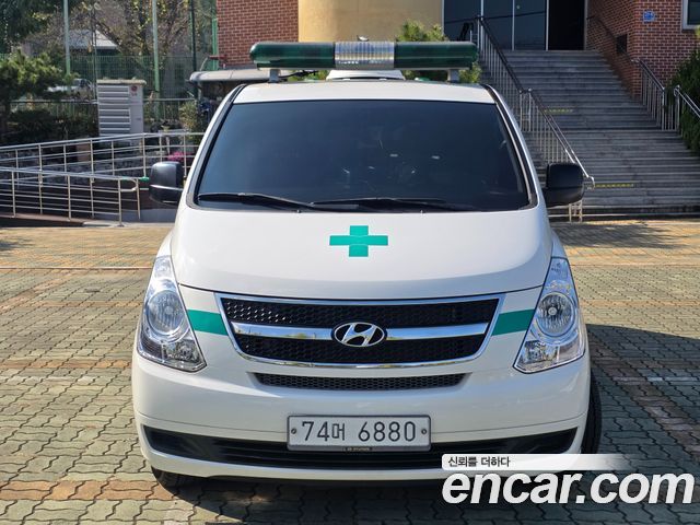 Hyundai Starex 2015 — photo 2