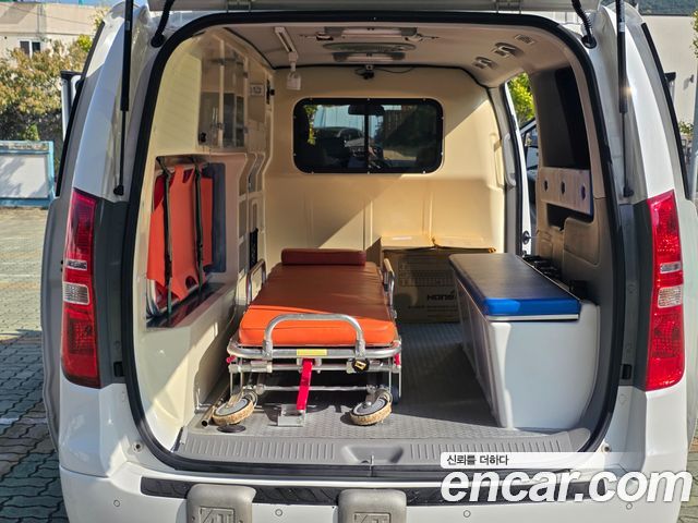 Hyundai Starex 2015 — photo 9