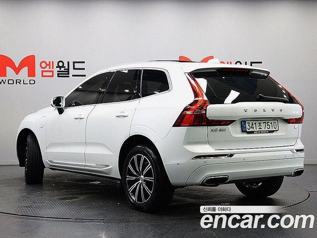 Volvo XC60 2021 — photo 2