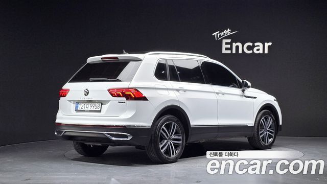 Volkswagen Tiguan 2021 — photo 2