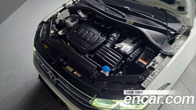 Volkswagen Tiguan 2021 — photo 6