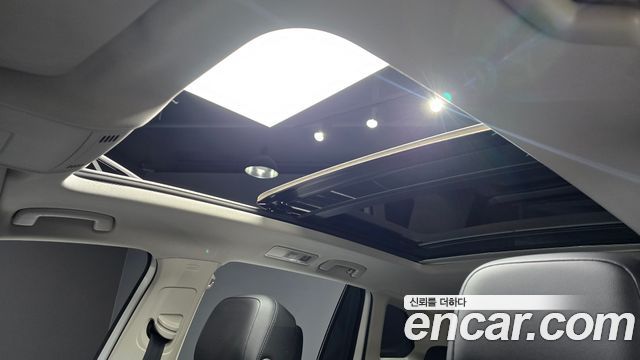 Volkswagen Tiguan 2021 — photo 17