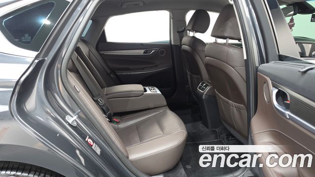 Hyundai Grandeur 2017 — photo 17