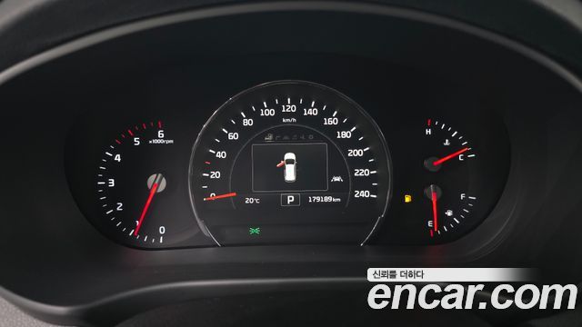 Kia Sorento 2016 — photo 8