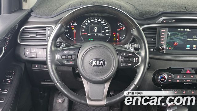 Kia Sorento 2016 — photo 15