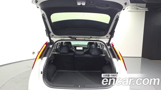 Kia Niro 2023 — photo 26