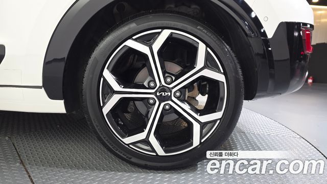 Kia Niro 2023 — photo 7