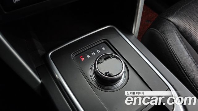 Land Rover Discovery Sport 2017 — photo 12