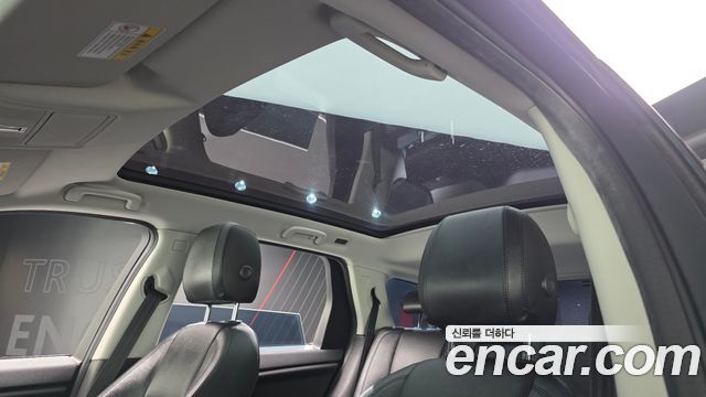 Land Rover Discovery Sport 2017 — photo 22